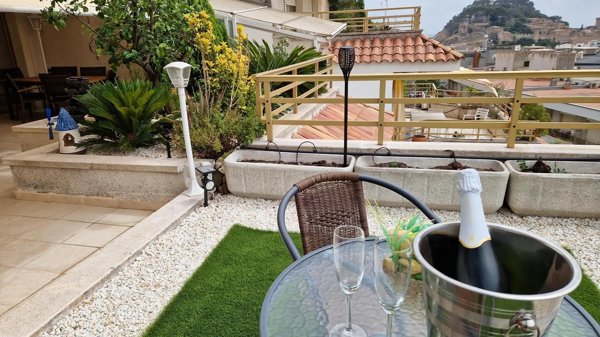 Apartment Luna Tossa De Mar With Jacuzzi, 5Mins Walking To The Beach, Sea And Castle View Big Terrace