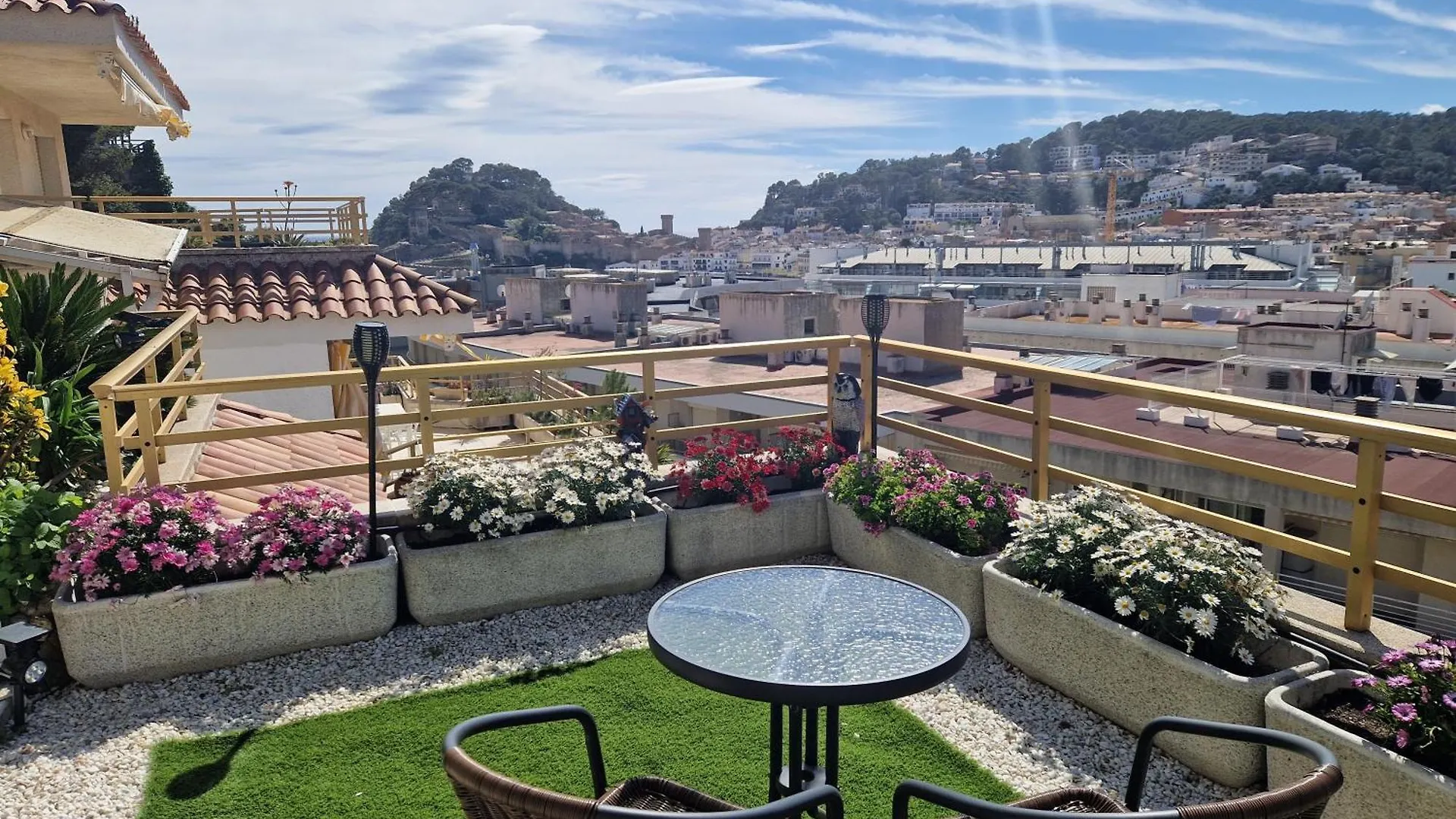 Apartment Luna Tossa De Mar With Jacuzzi, 5Mins Walking To The Beach, Sea And Castle View Big Terrace