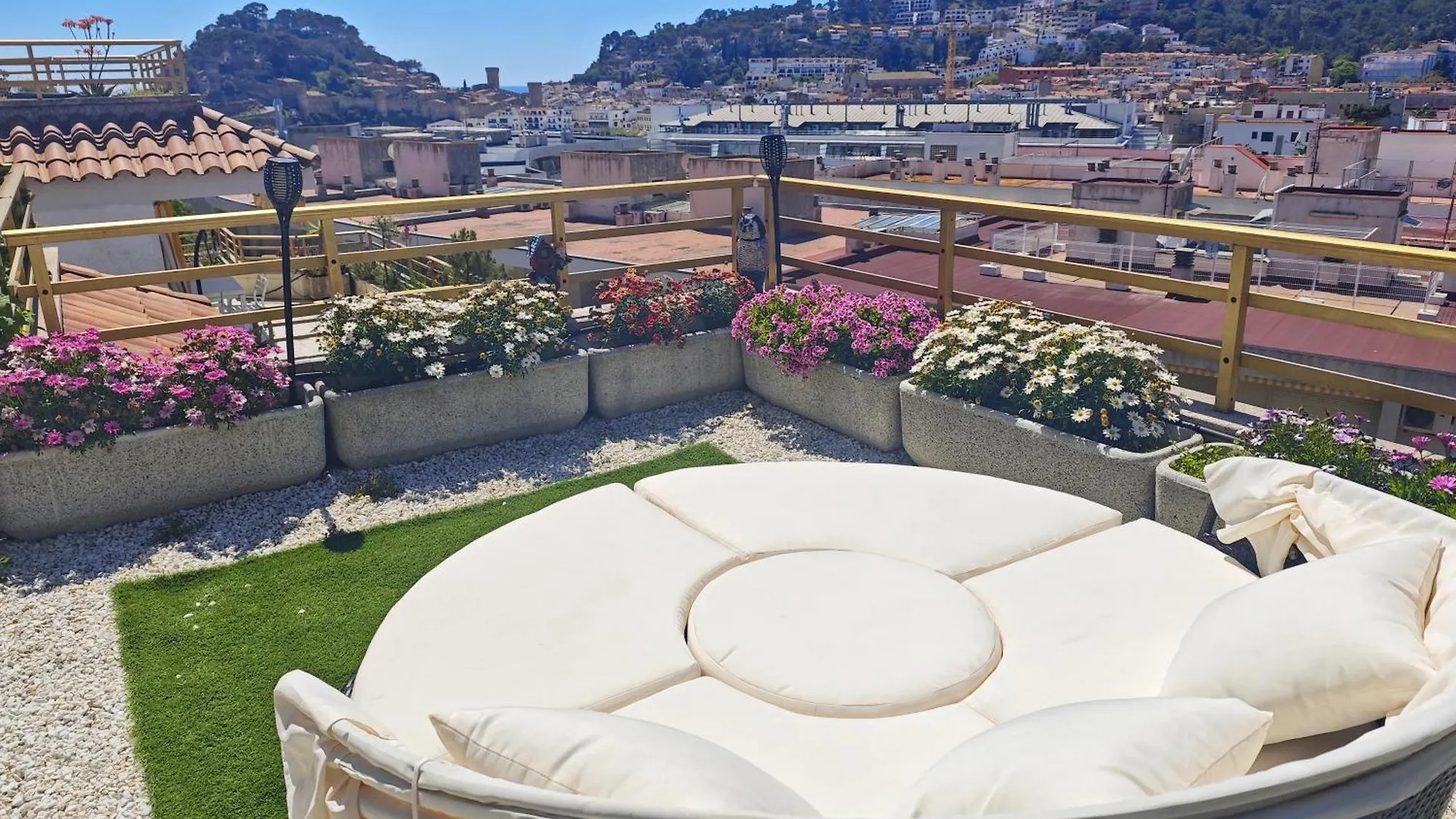Apartment Luna Tossa De Mar With Jacuzzi, 5Mins Walking To The Beach, Sea And Castle View Big Terrace