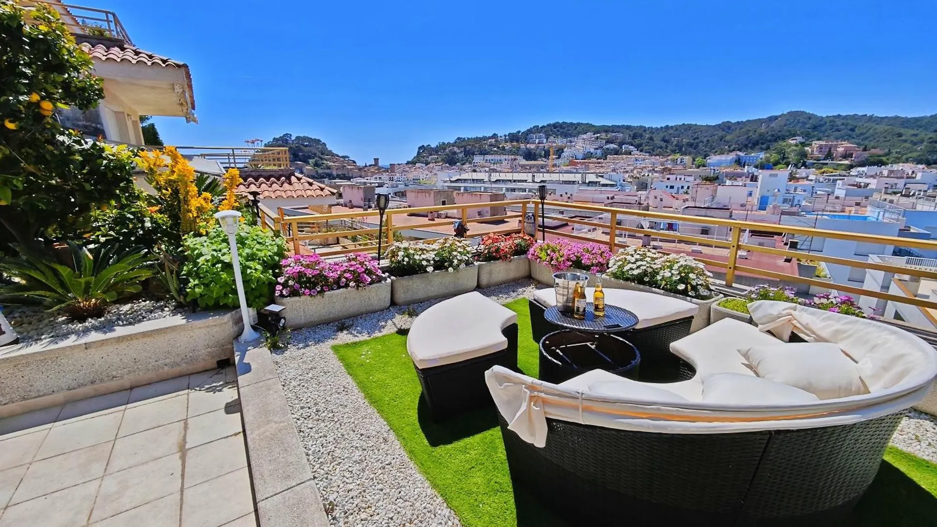 Apartment Luna Tossa De Mar With Jacuzzi, 5Mins Walking To The Beach, Sea And Castle View Big Terrace España