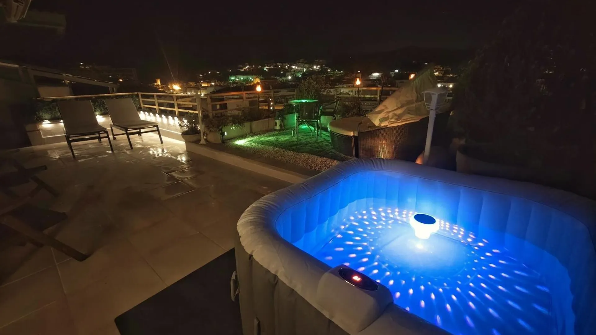 Apartment Luna Tossa De Mar With Jacuzzi, 5Mins Walking To The Beach, Sea And Castle View Big Terrace Spain